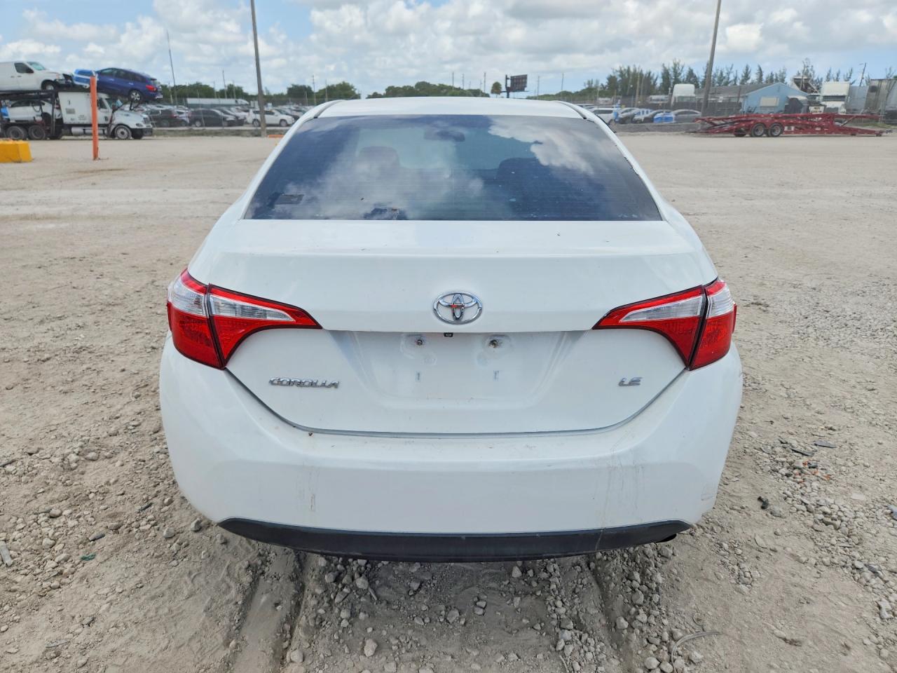 2015 TOYOTA COROLLA