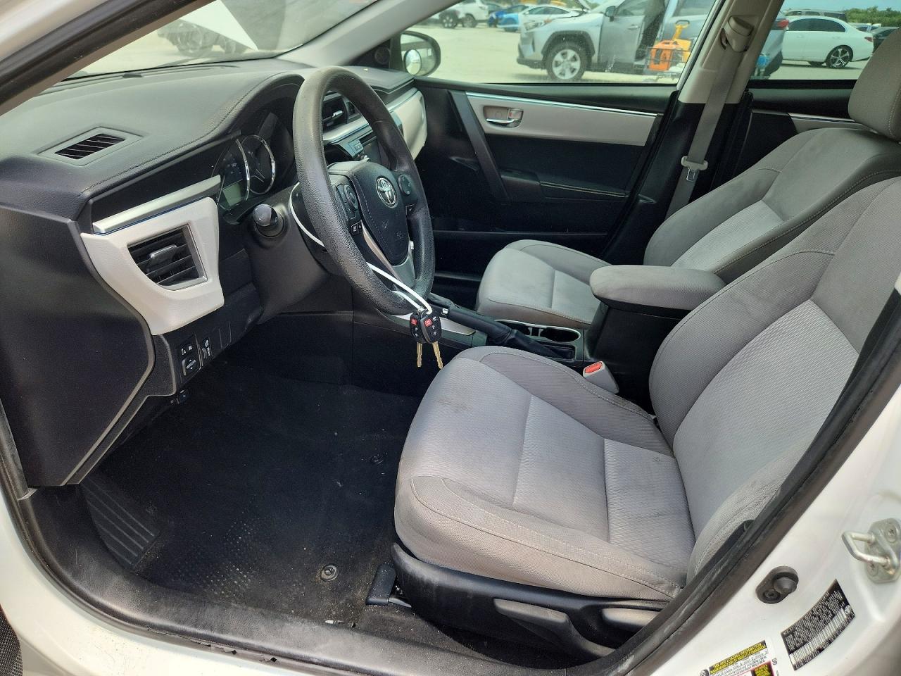 2015 TOYOTA COROLLA