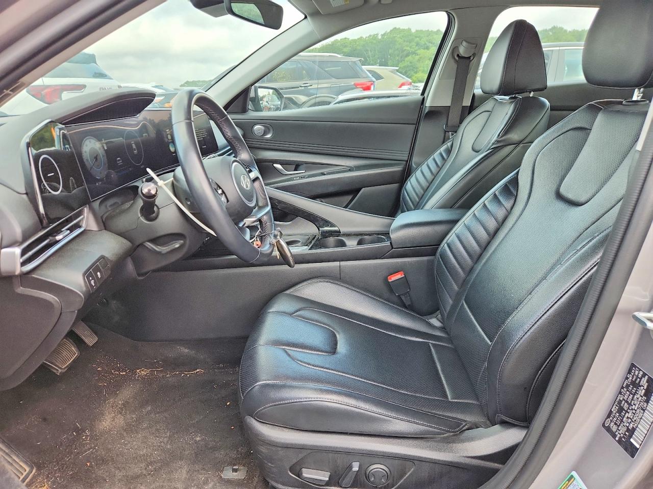 2024 HYUNDAI ELANTRA