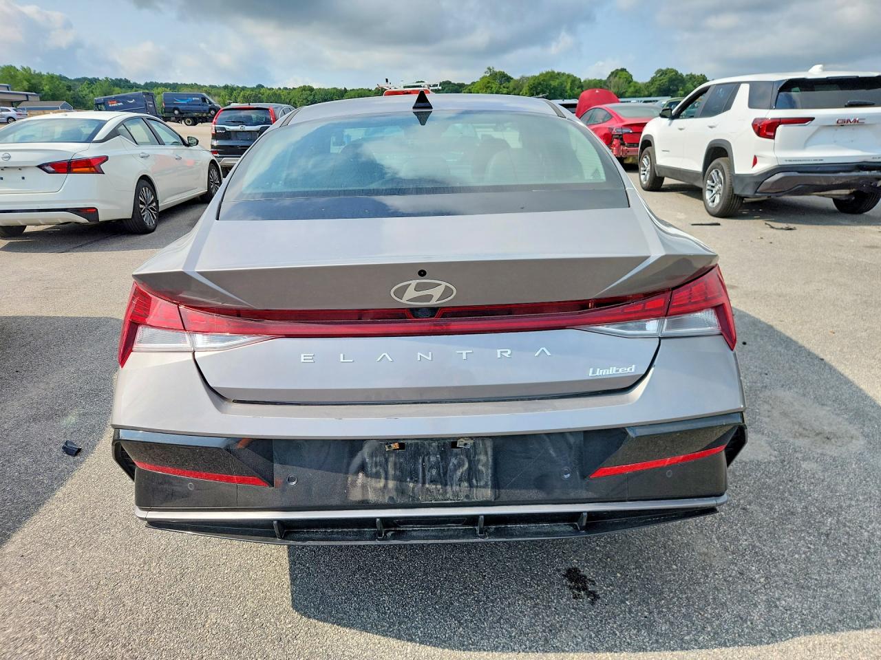 2024 HYUNDAI ELANTRA