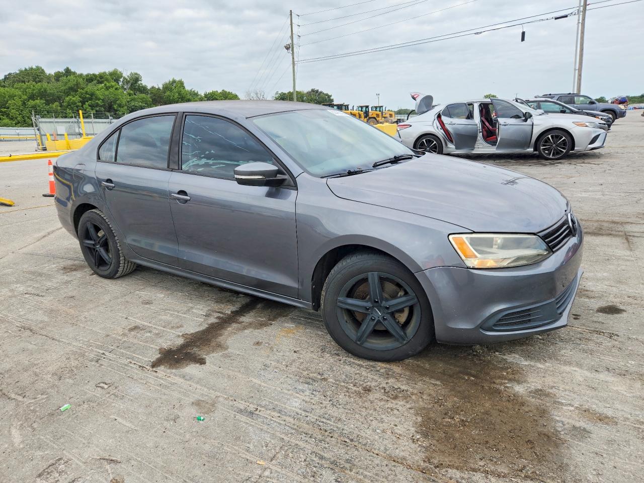 2011 VOLKSWAGEN JETTA