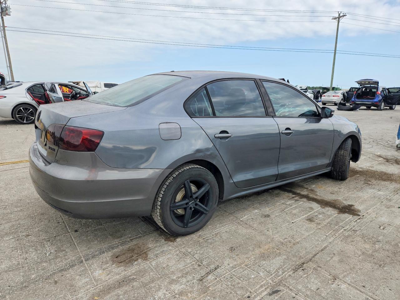 2011 VOLKSWAGEN JETTA