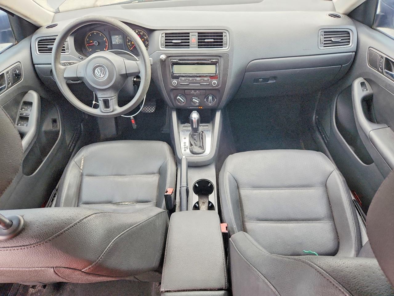 2011 VOLKSWAGEN JETTA