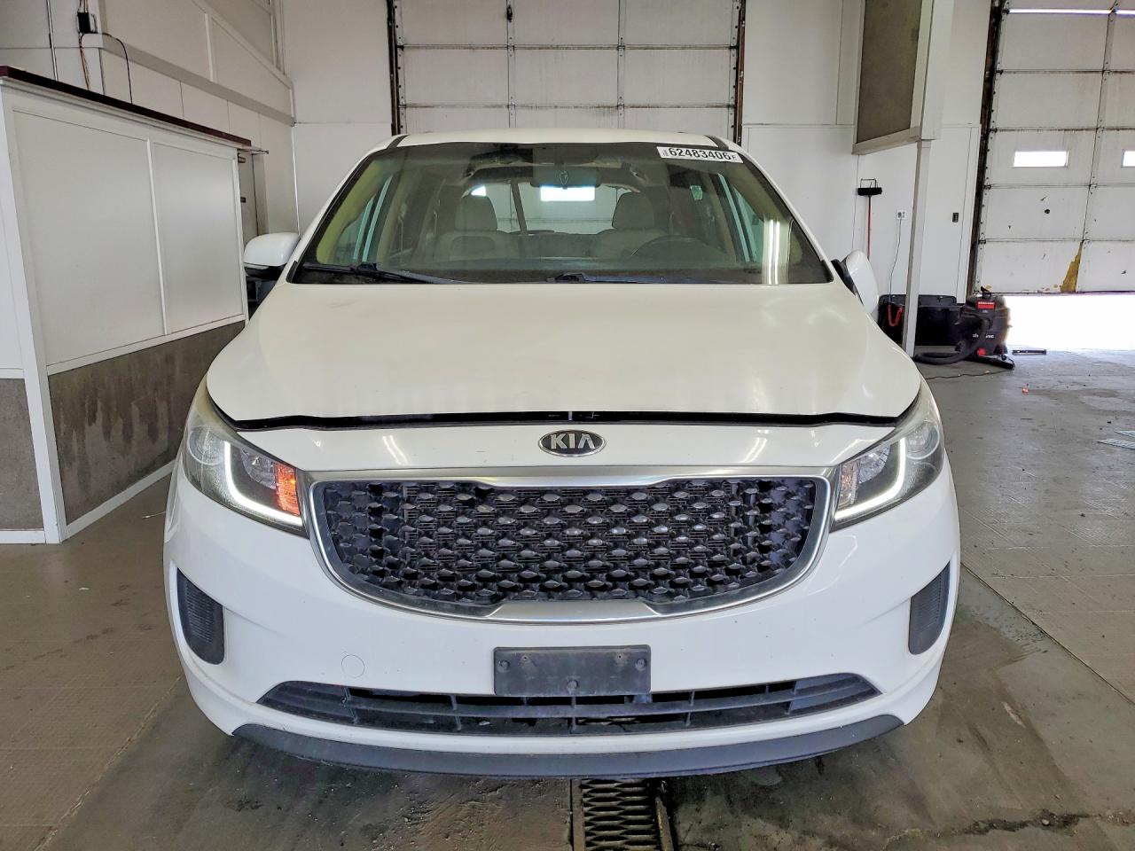2015 KIA SEDONA