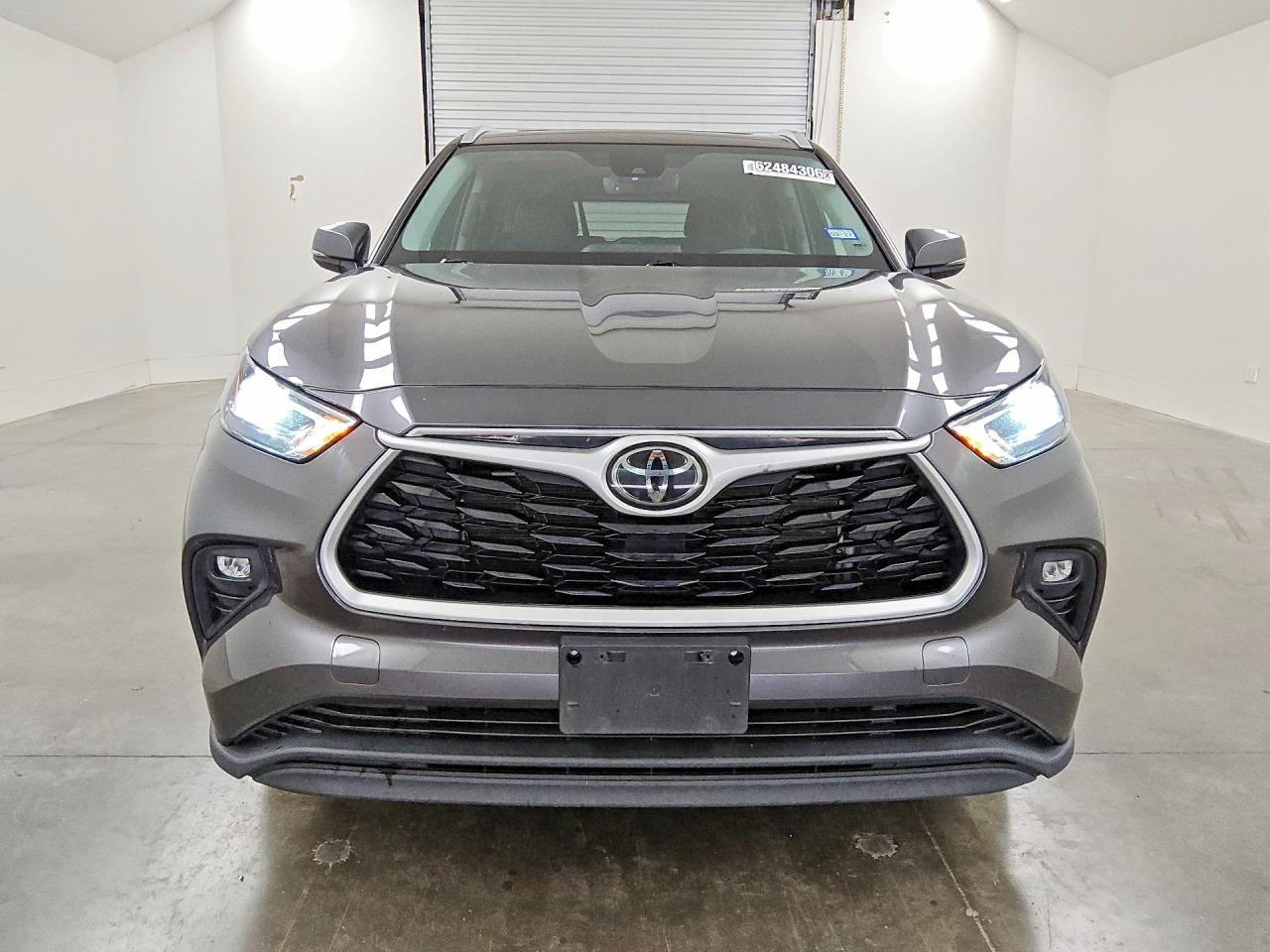 2022 TOYOTA HIGHLANDER
