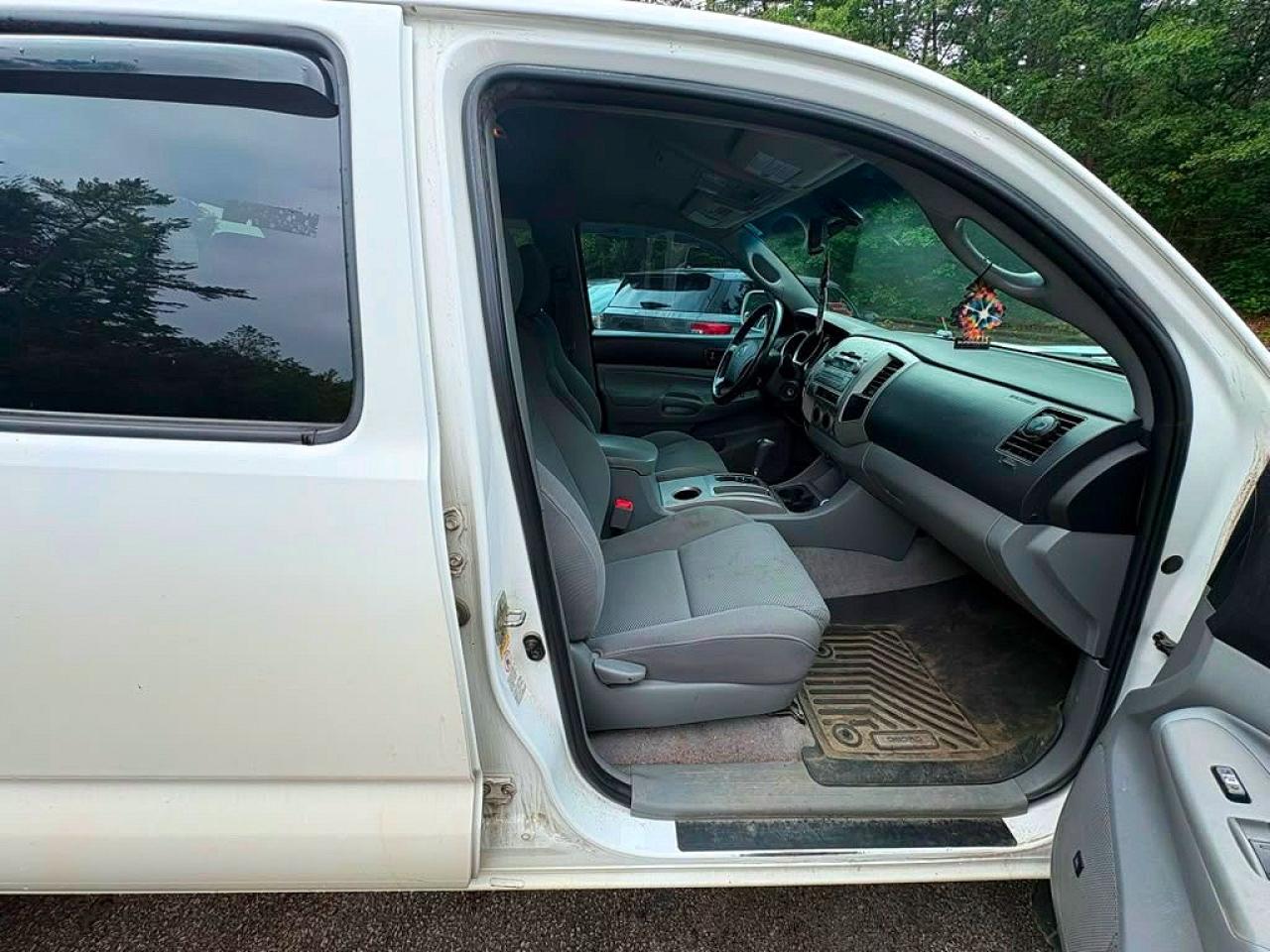 2010 TOYOTA TACOMA