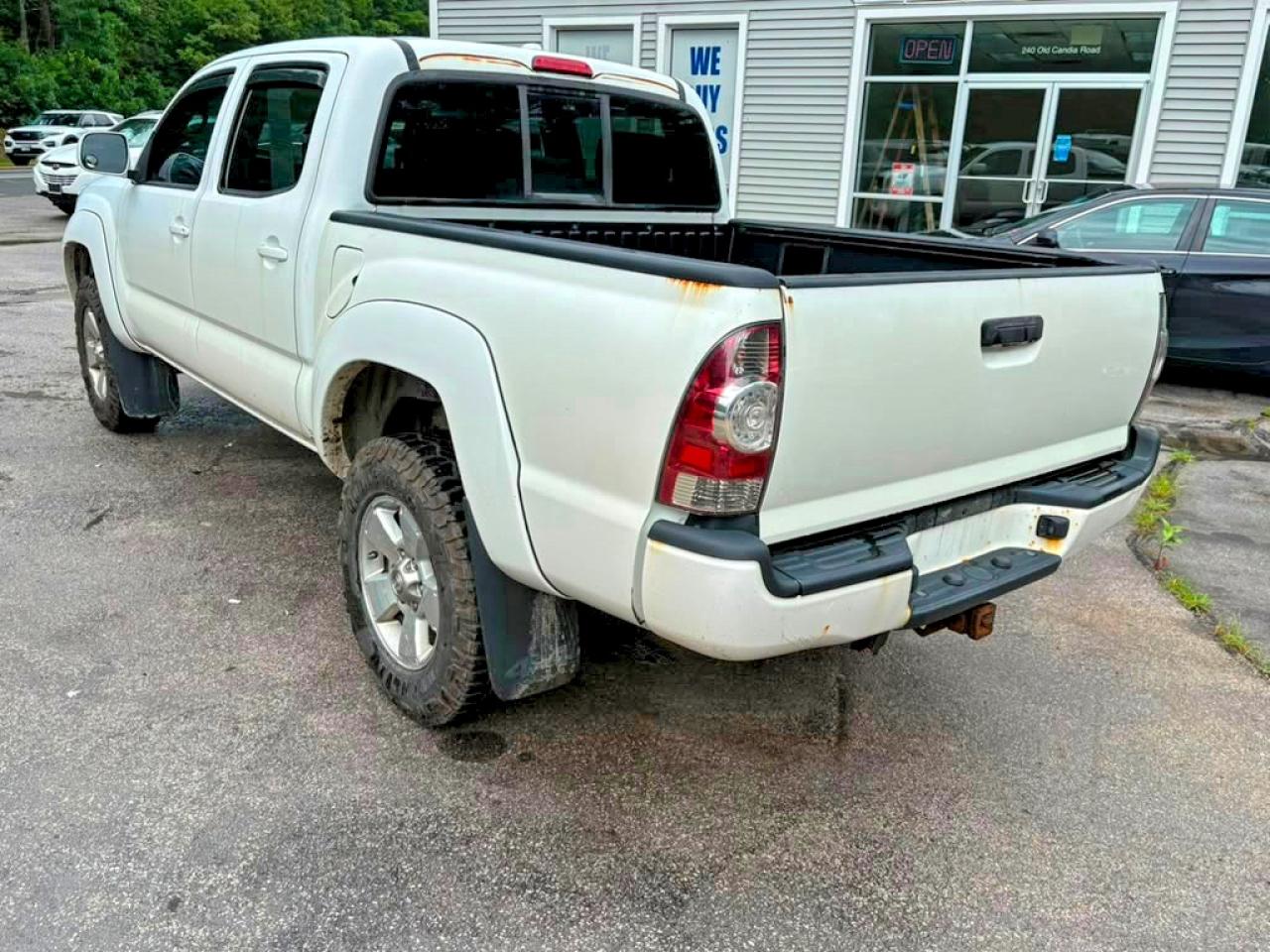 2010 TOYOTA TACOMA