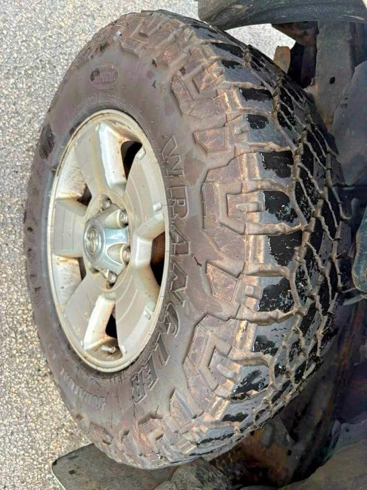 2010 TOYOTA TACOMA