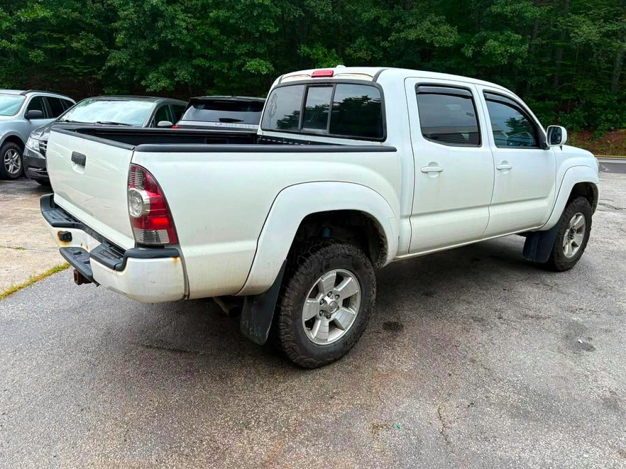 2010 TOYOTA TACOMA