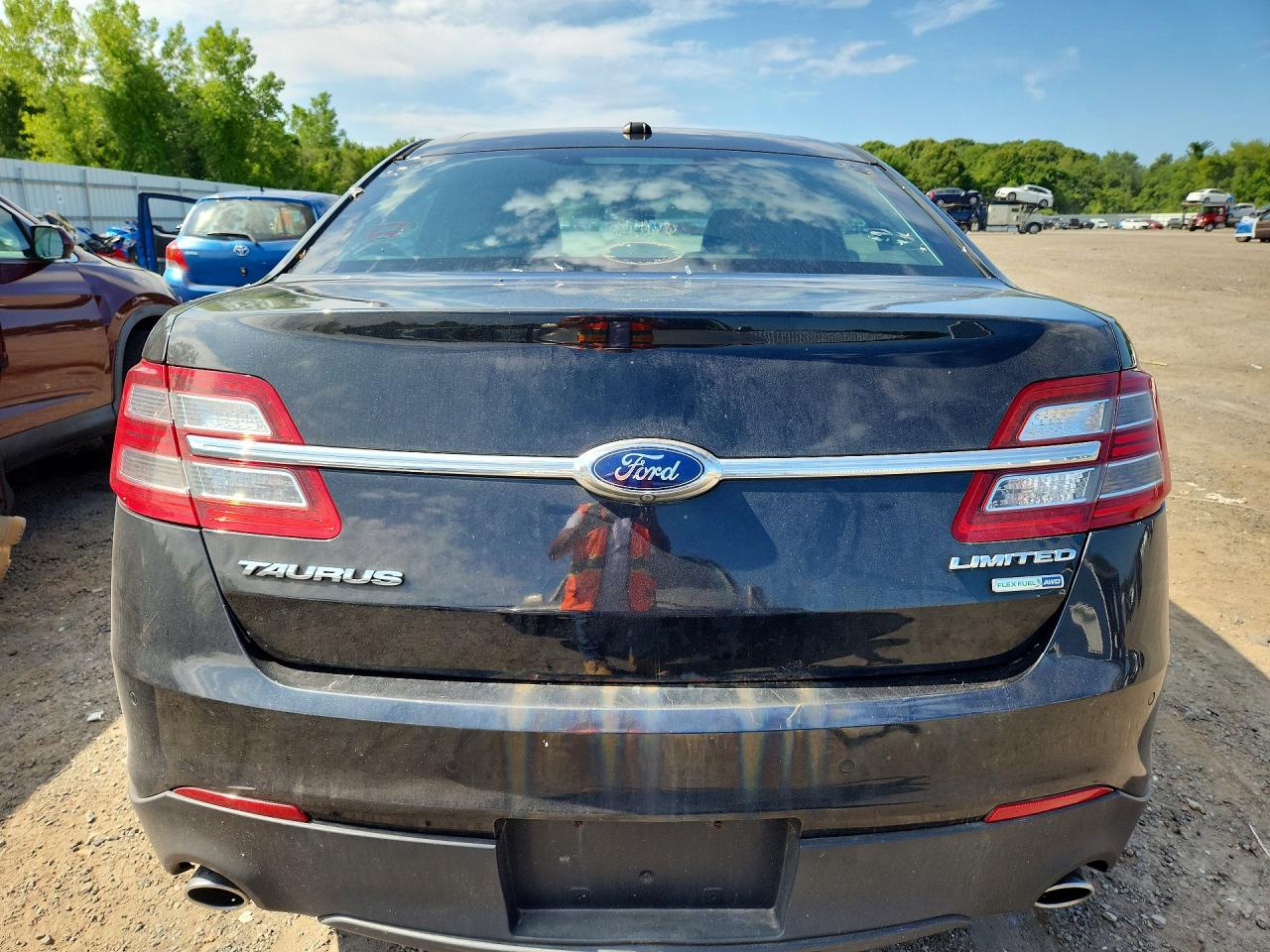 2013 FORD TAURUS