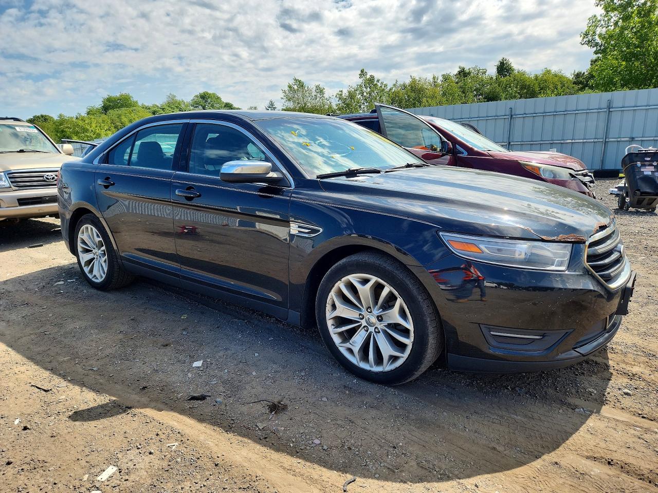 2013 FORD TAURUS