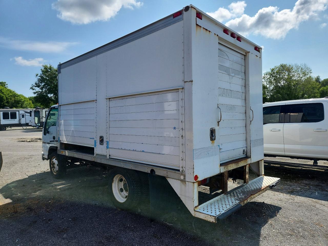 2007 GMC W-SERIES