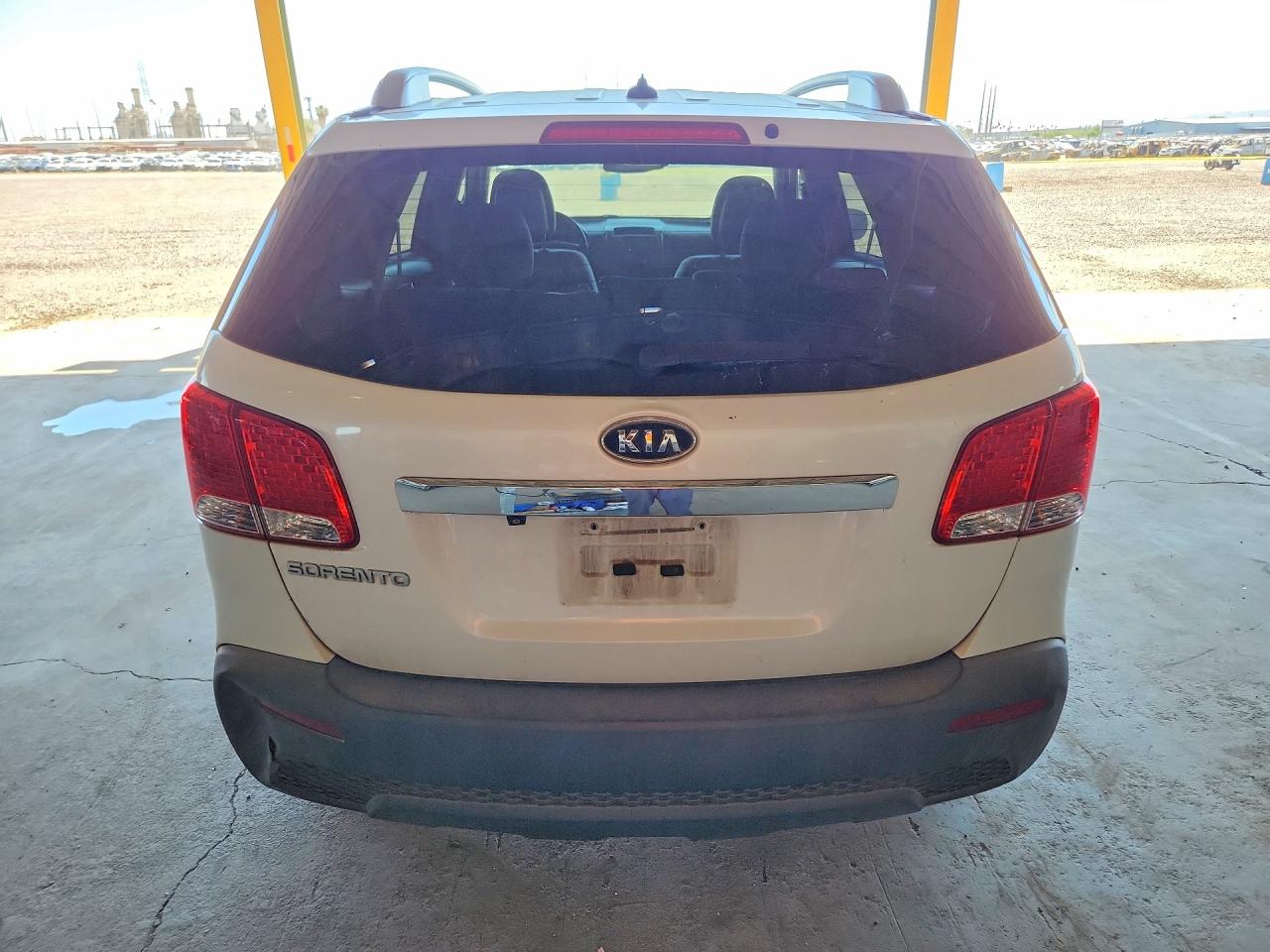 2011 KIA SORENTO