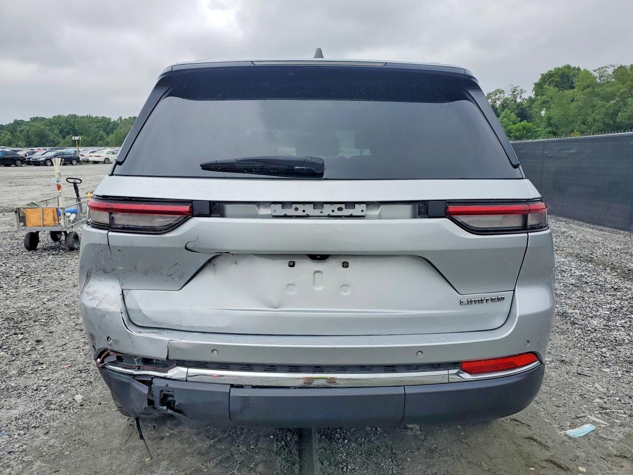 2022 JEEP CHEROKEE