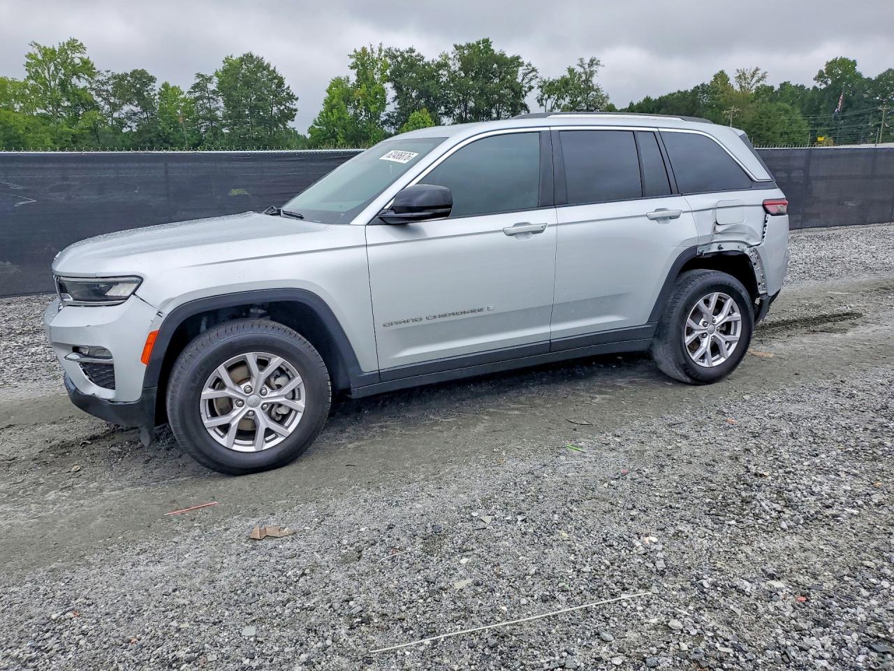 2022 JEEP CHEROKEE