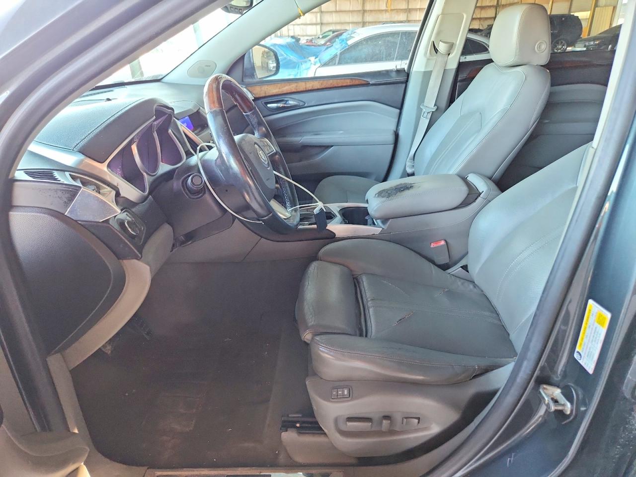 2010 CADILLAC SRX