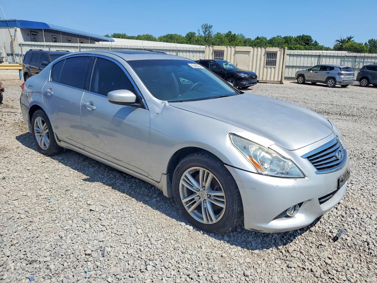2011 INFINITI G25