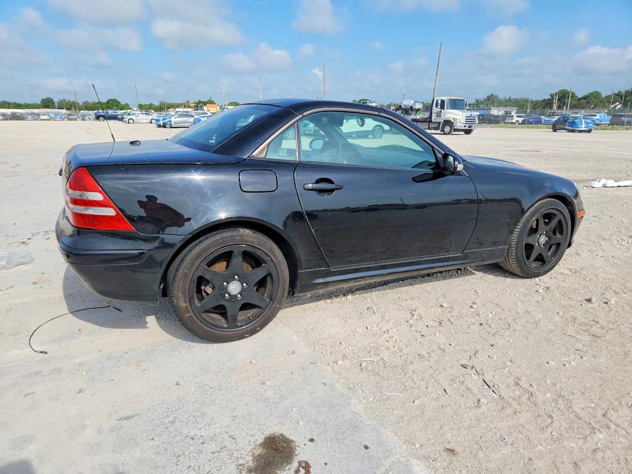 2001 MERCEDES-BENZ SLK-CLASS