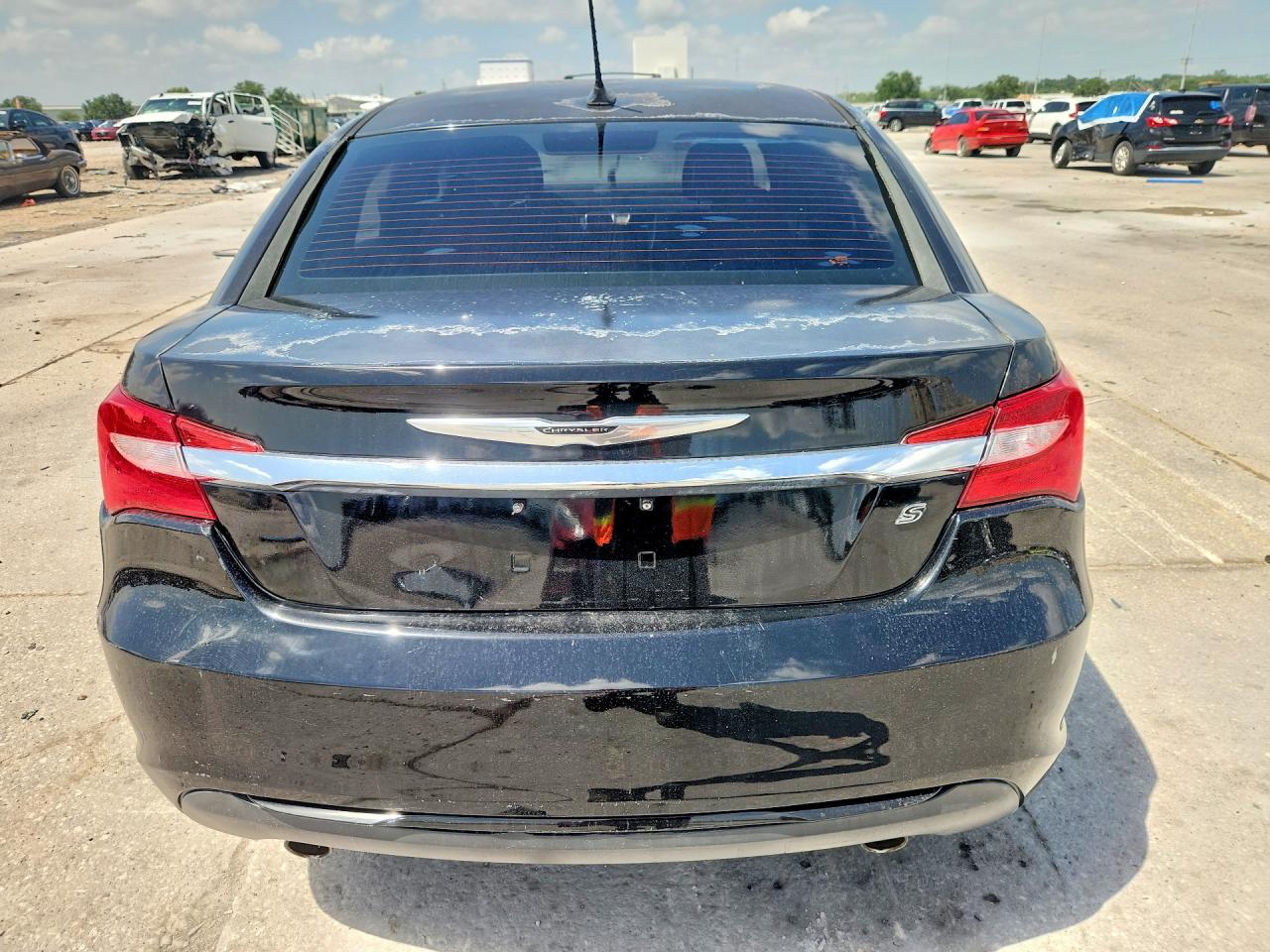 2013 CHRYSLER 200