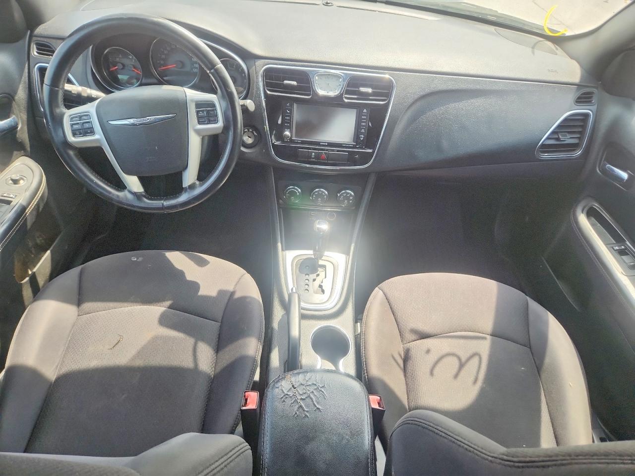2014 CHRYSLER 200