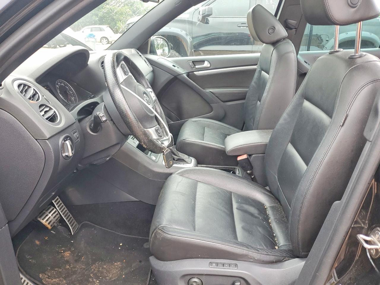 2015 VOLKSWAGEN TIGUAN