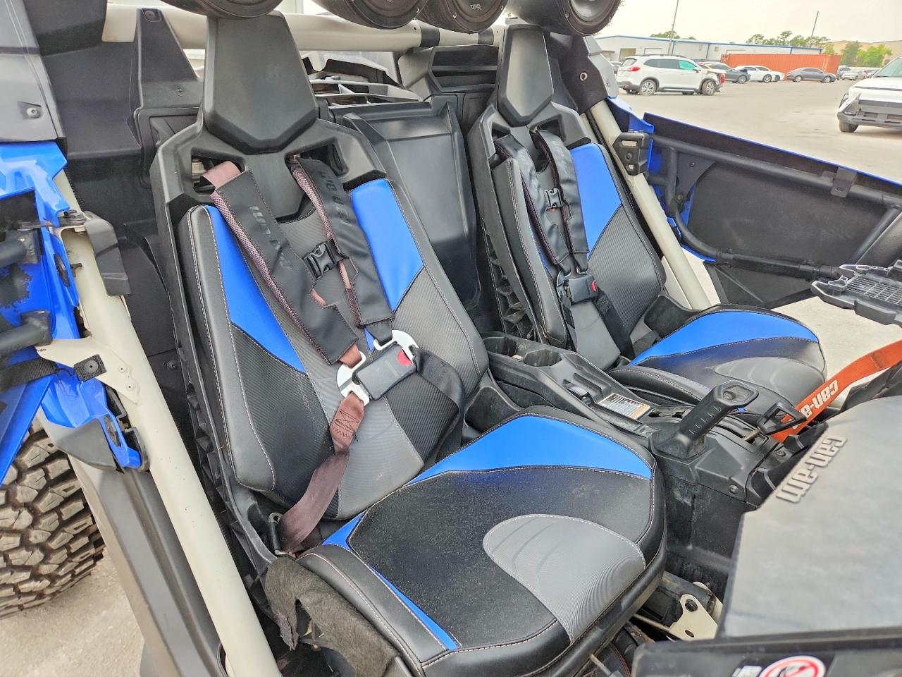 2023 CAN-AM SIDEBYSIDE