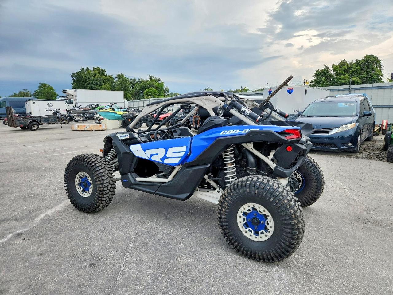 2023 CAN-AM SIDEBYSIDE