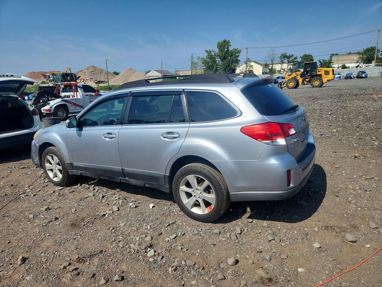 2013 SUBARU OUTBACK