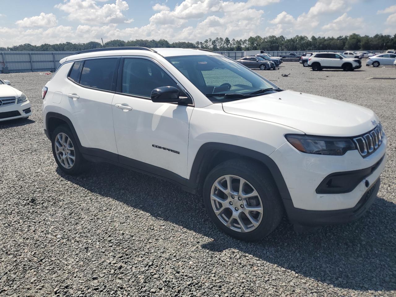 2022 JEEP COMPASS