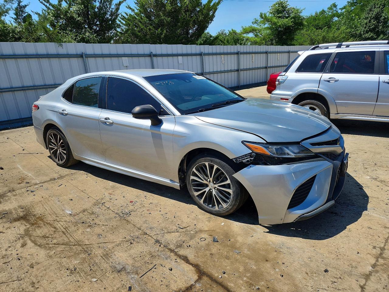 2018 TOYOTA CAMRY