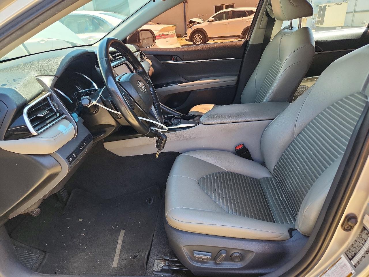 2018 TOYOTA CAMRY