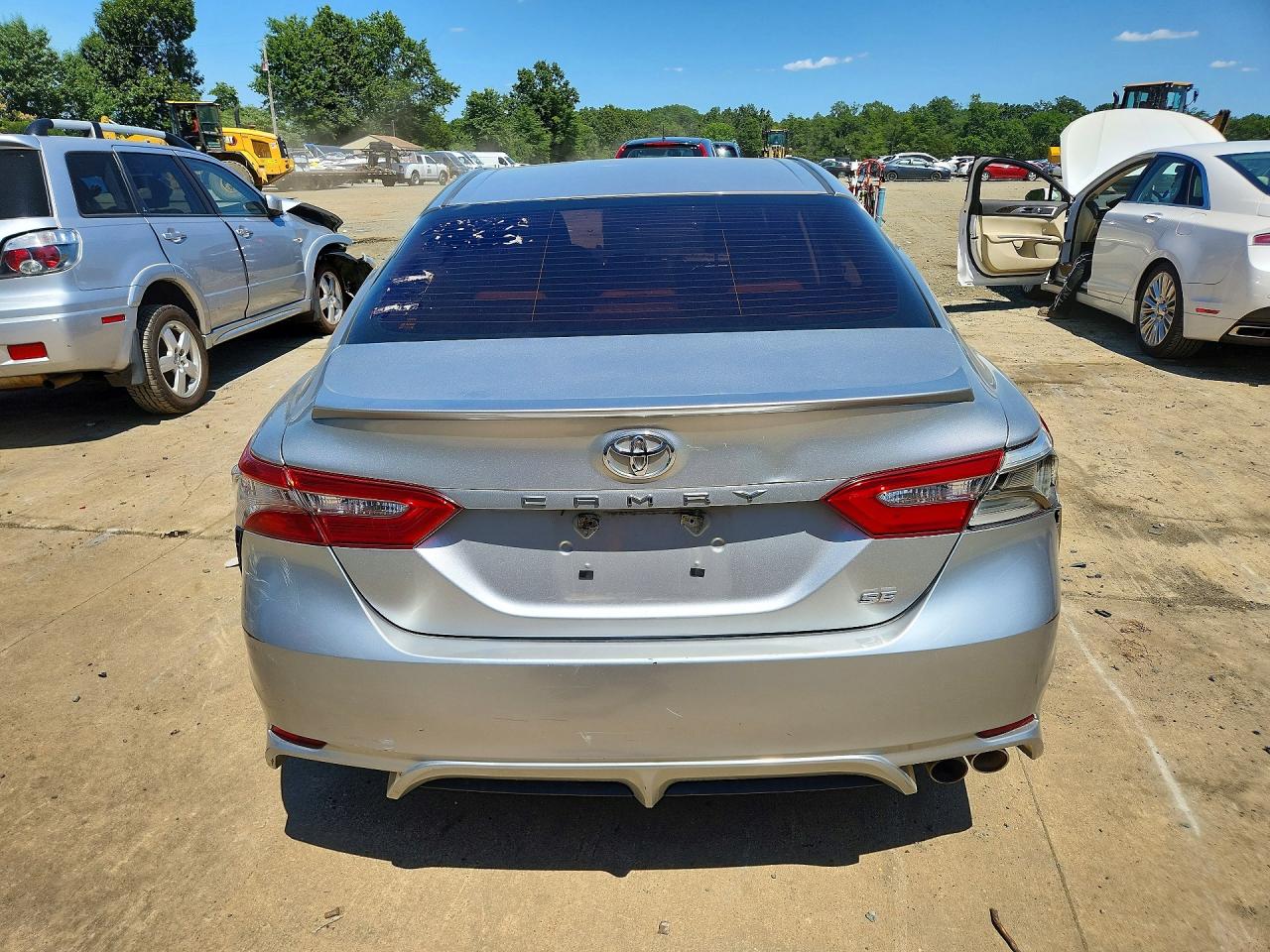 2018 TOYOTA CAMRY