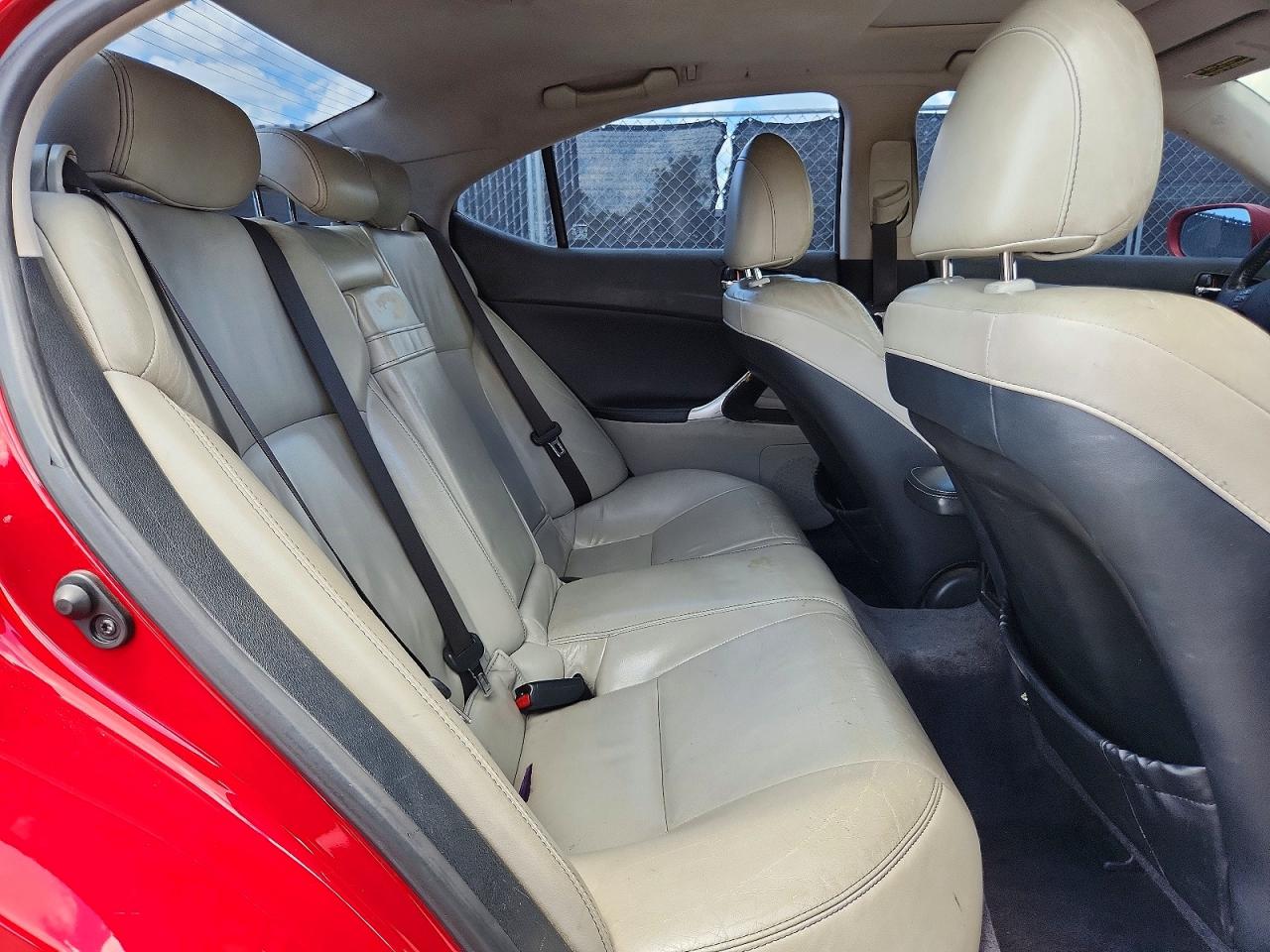 2010 LEXUS IS