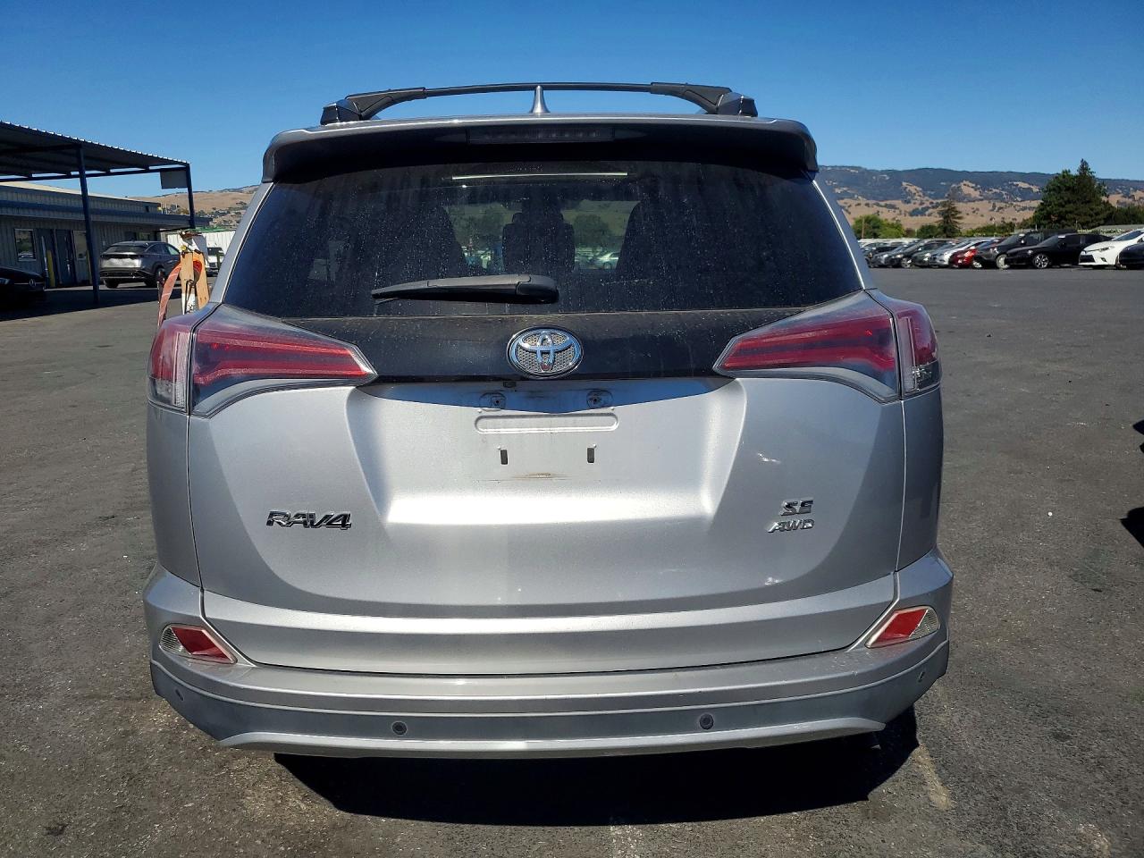 2016 TOYOTA RAV4