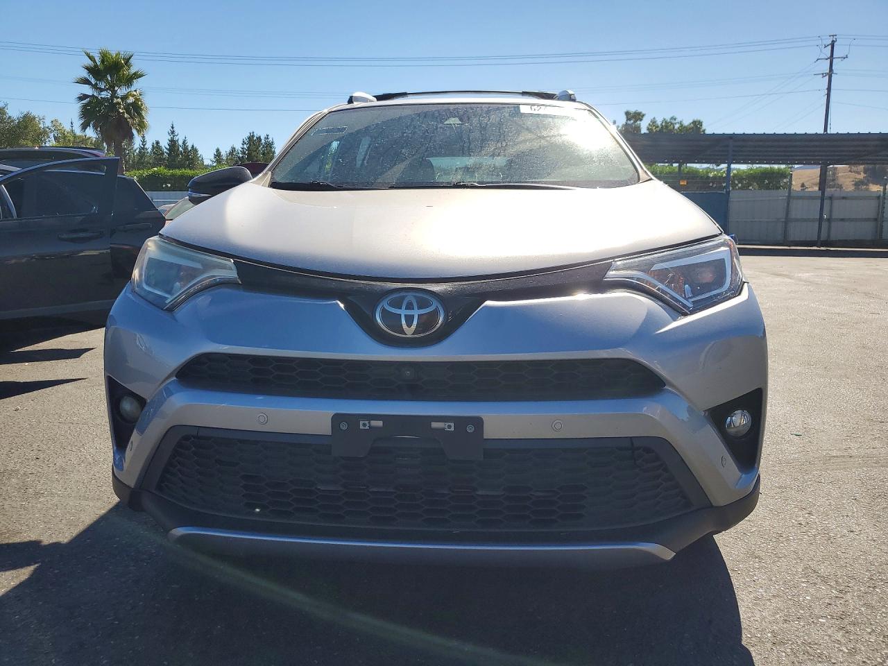 2016 TOYOTA RAV4