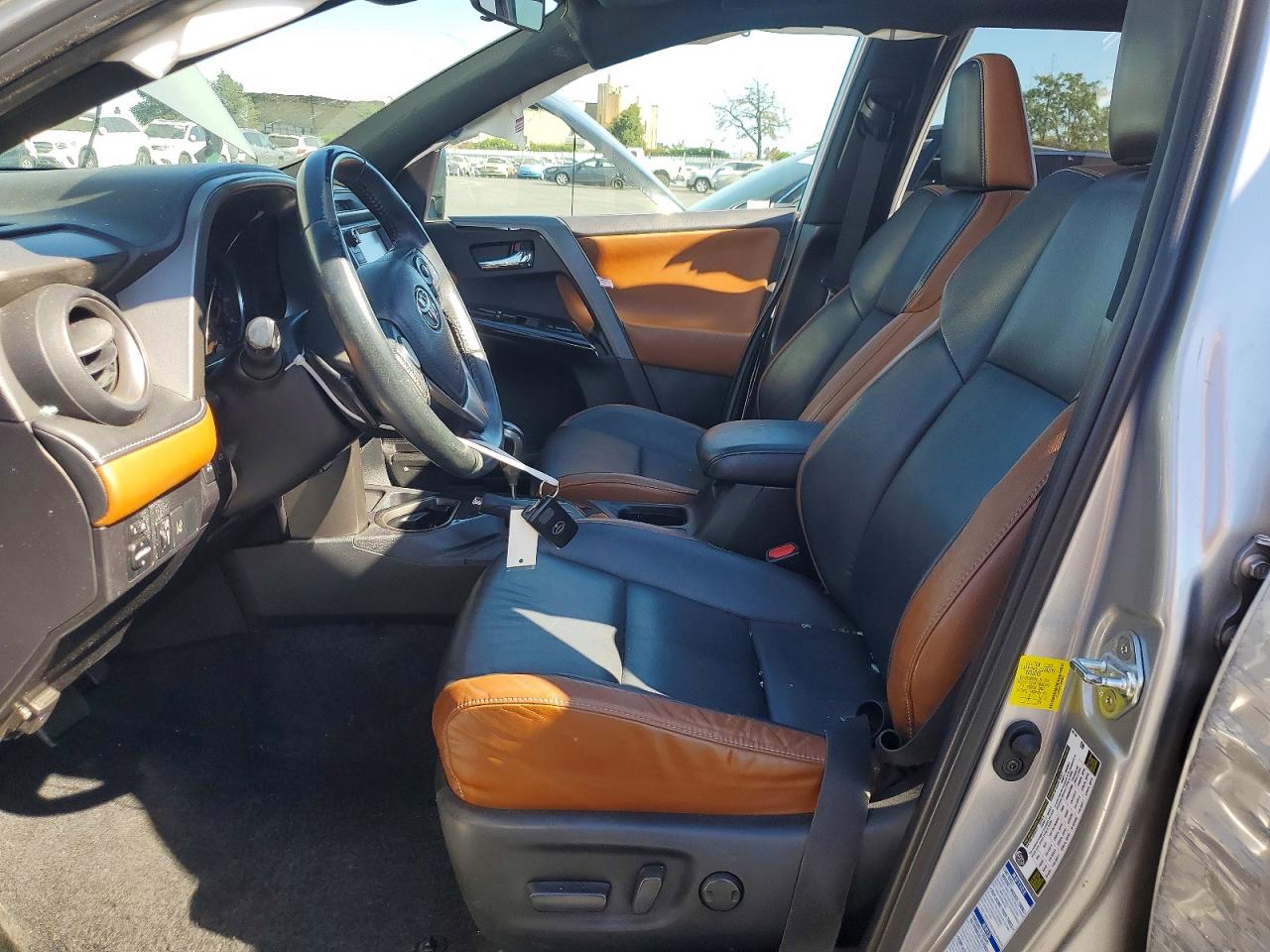 2016 TOYOTA RAV4