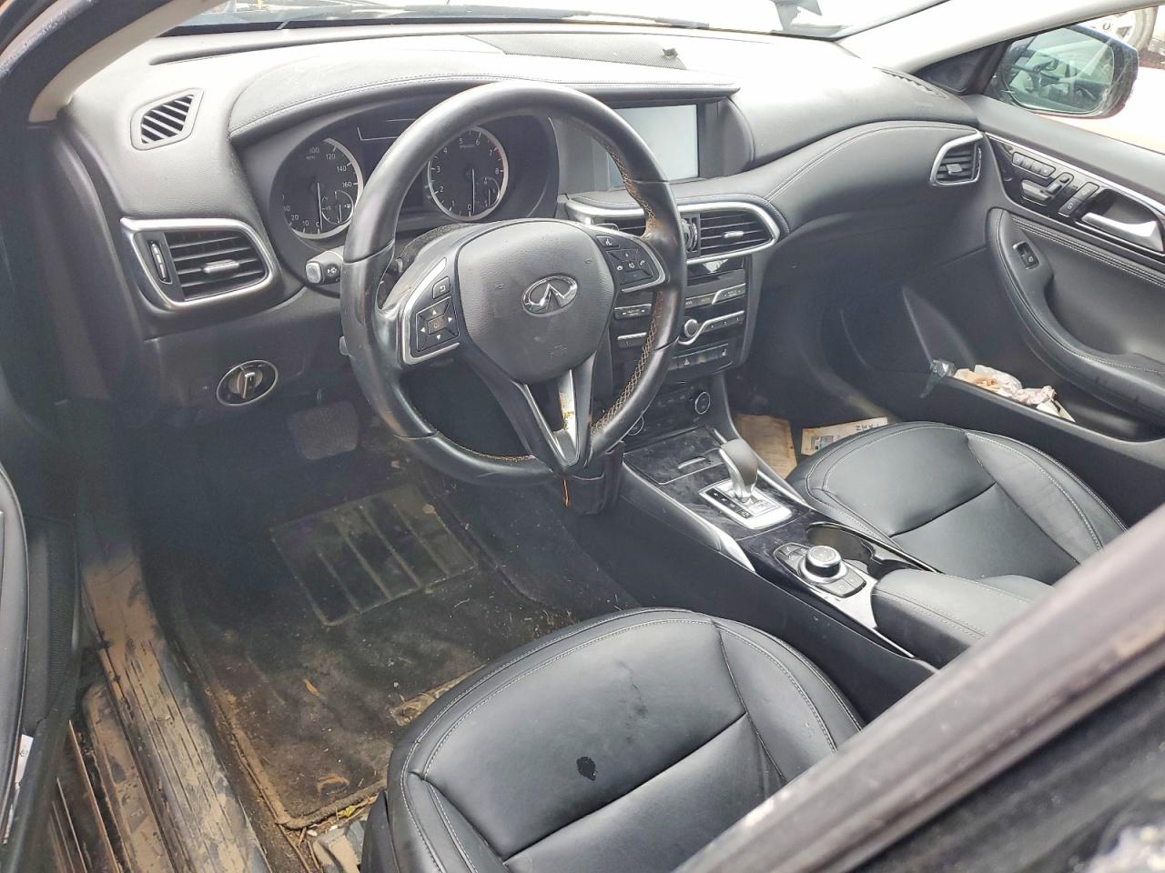 2018 INFINITI QX30