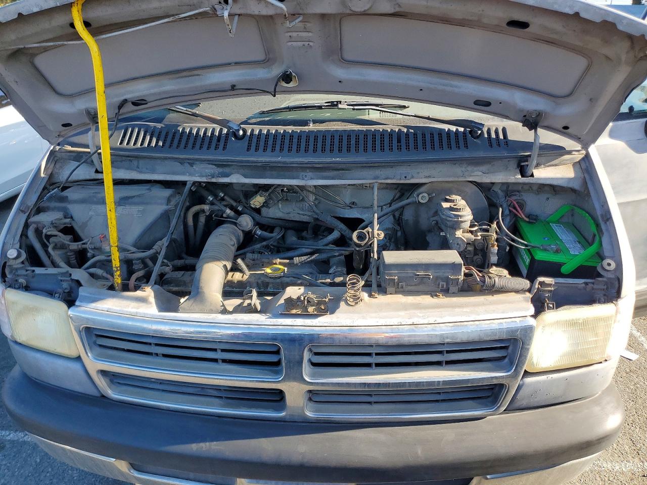 1996 DODGE RAM VAN