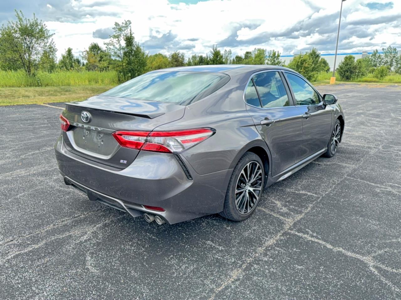 2018 TOYOTA CAMRY