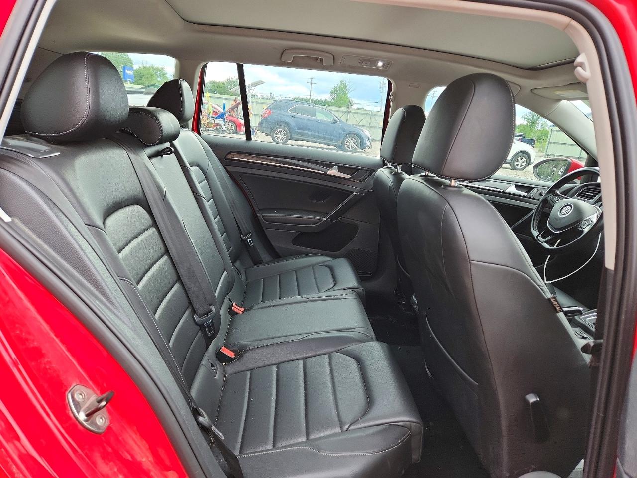 2017 VOLKSWAGEN GOLF
