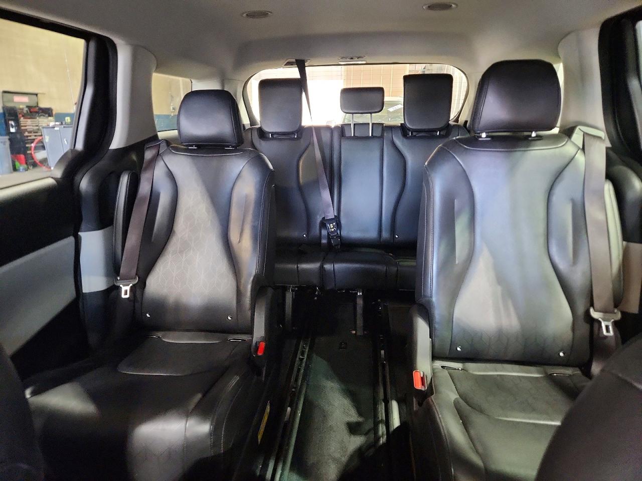 2024 KIA CARNIVAL L