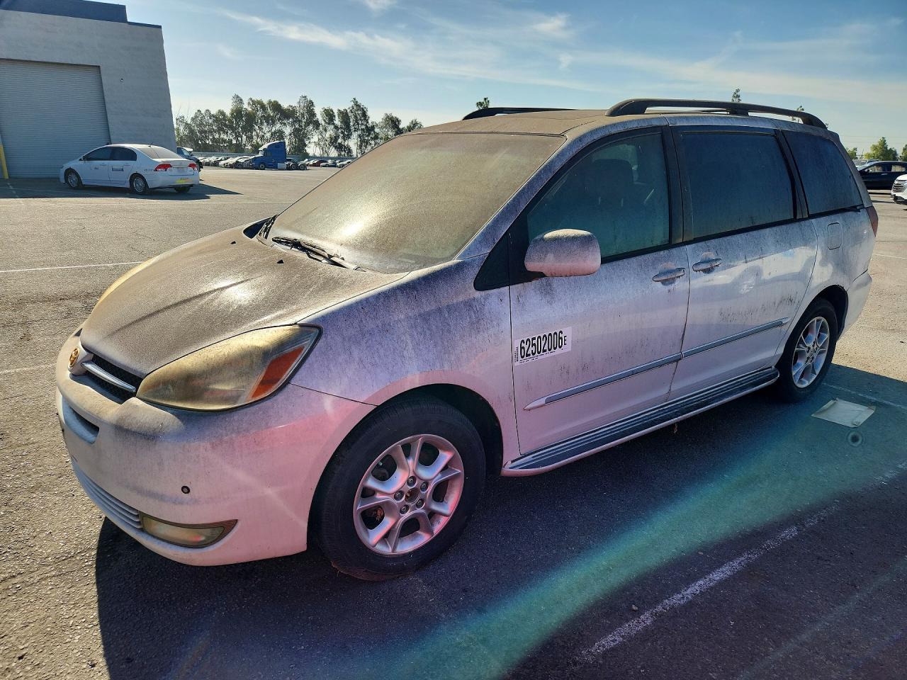 2004 TOYOTA SIENNA