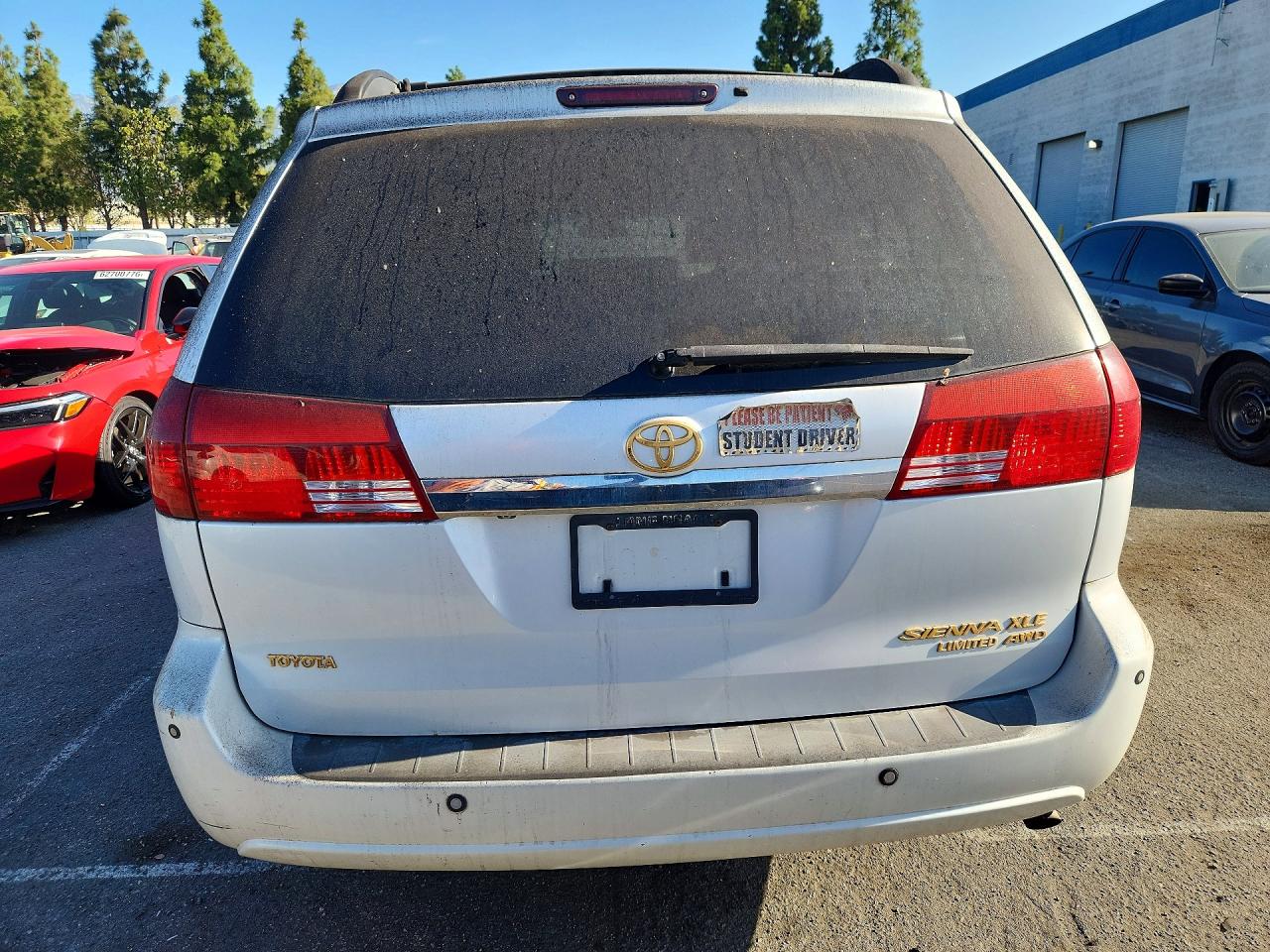 2004 TOYOTA SIENNA
