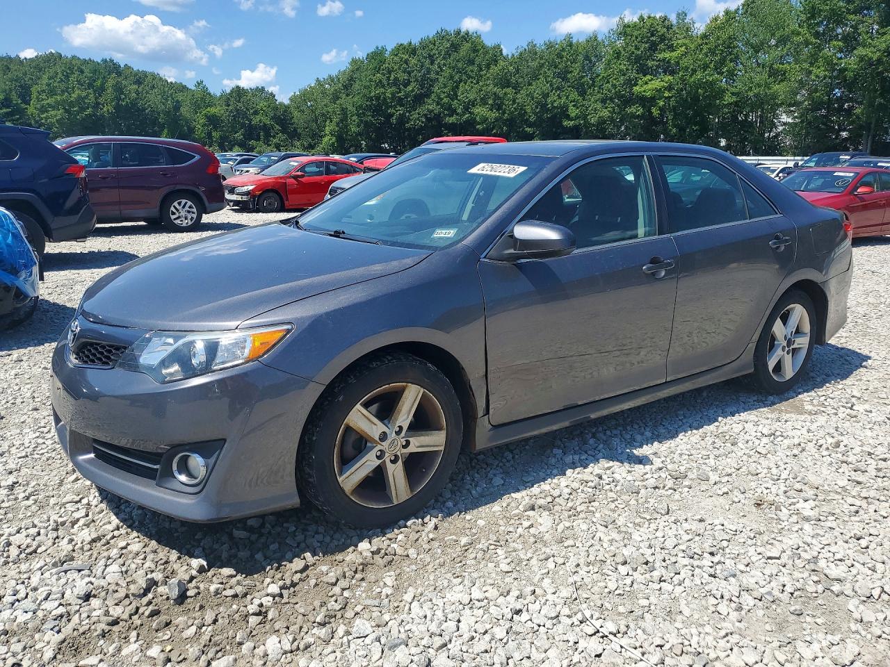 2014 TOYOTA CAMRY