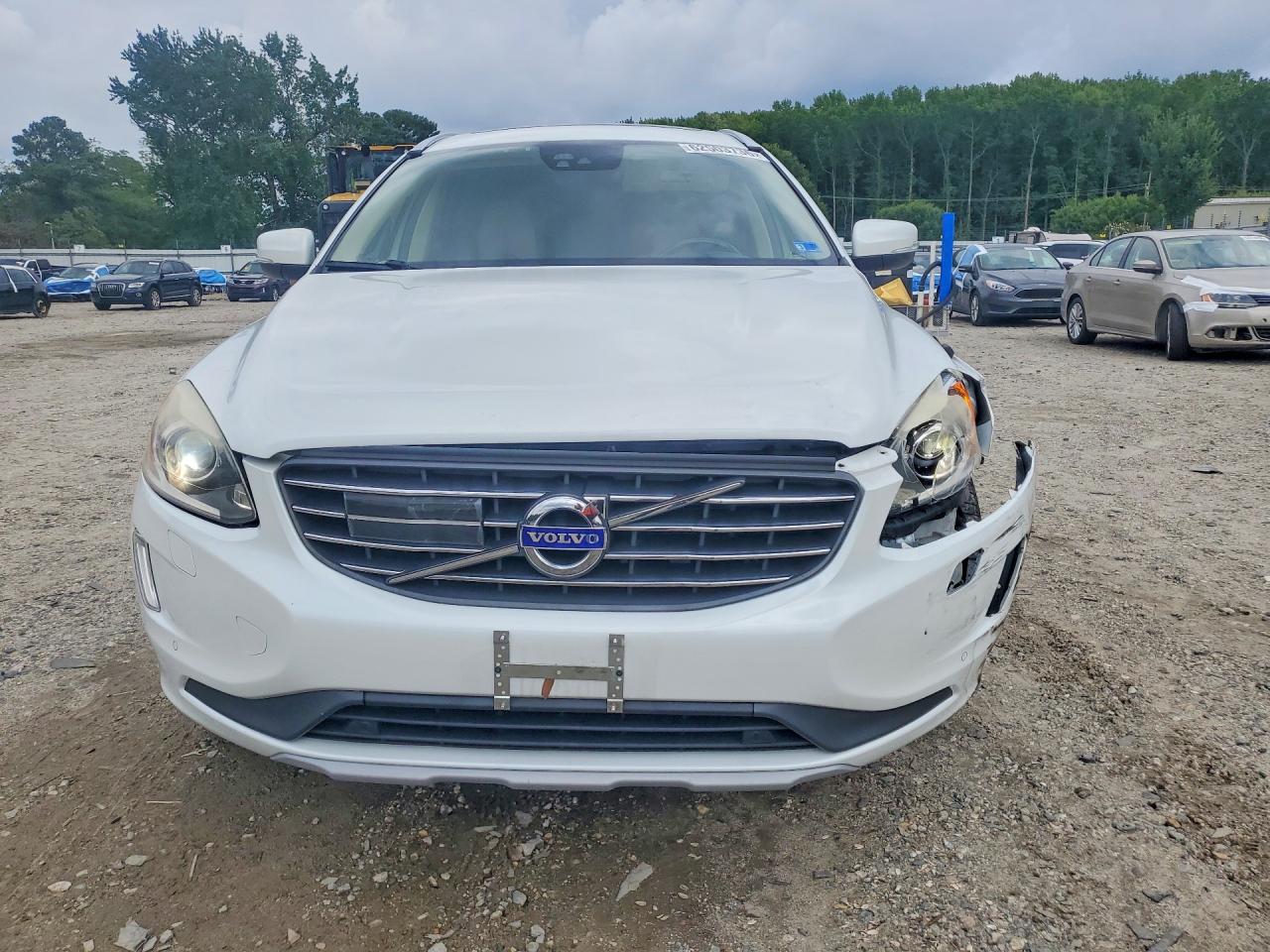 2016 VOLVO XC60