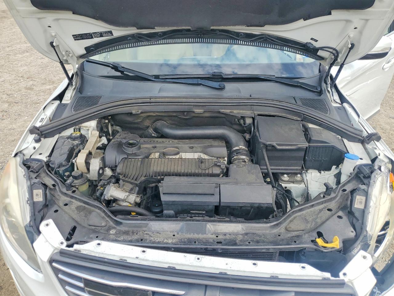 2016 VOLVO XC60