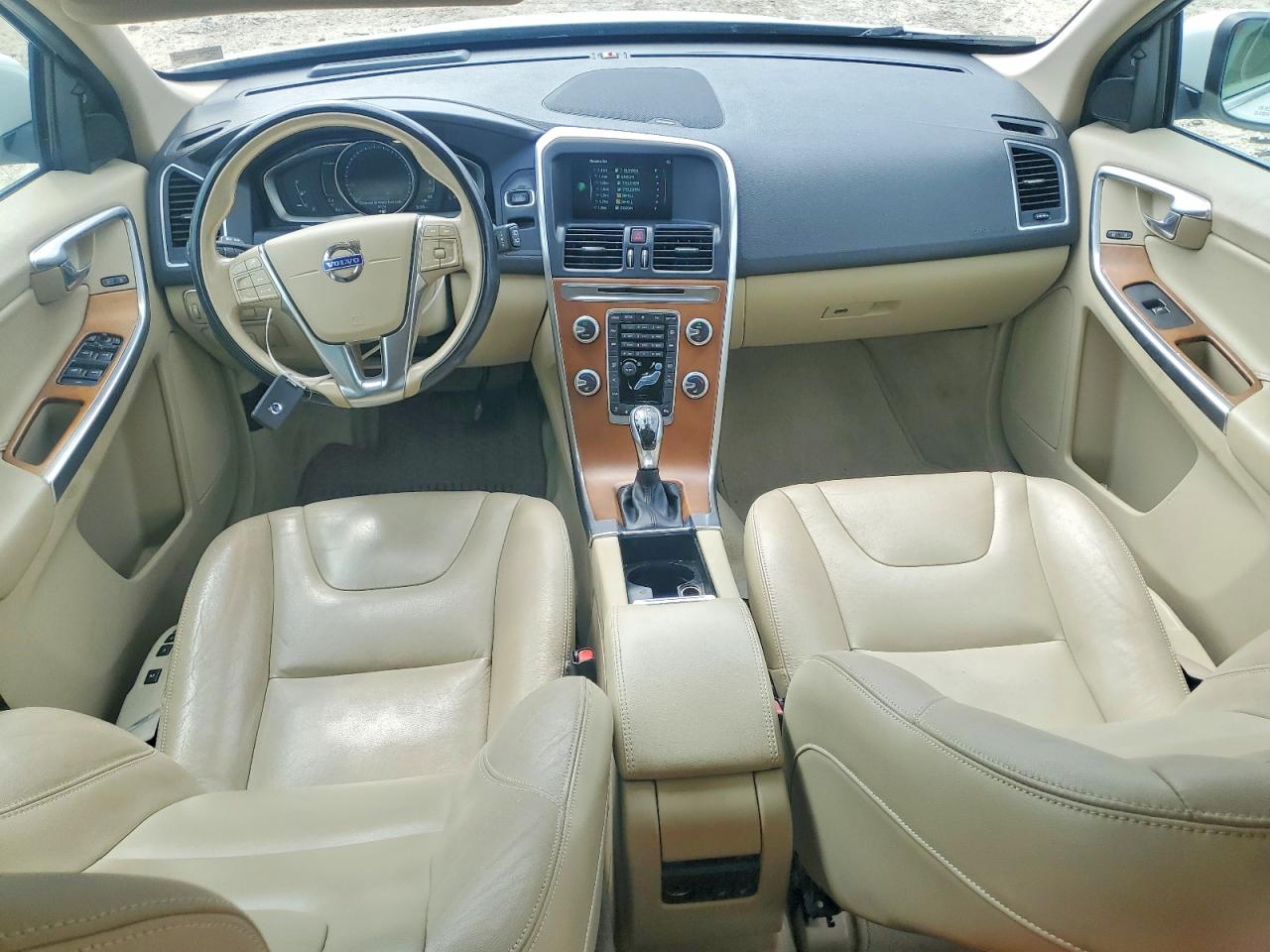 2016 VOLVO XC60