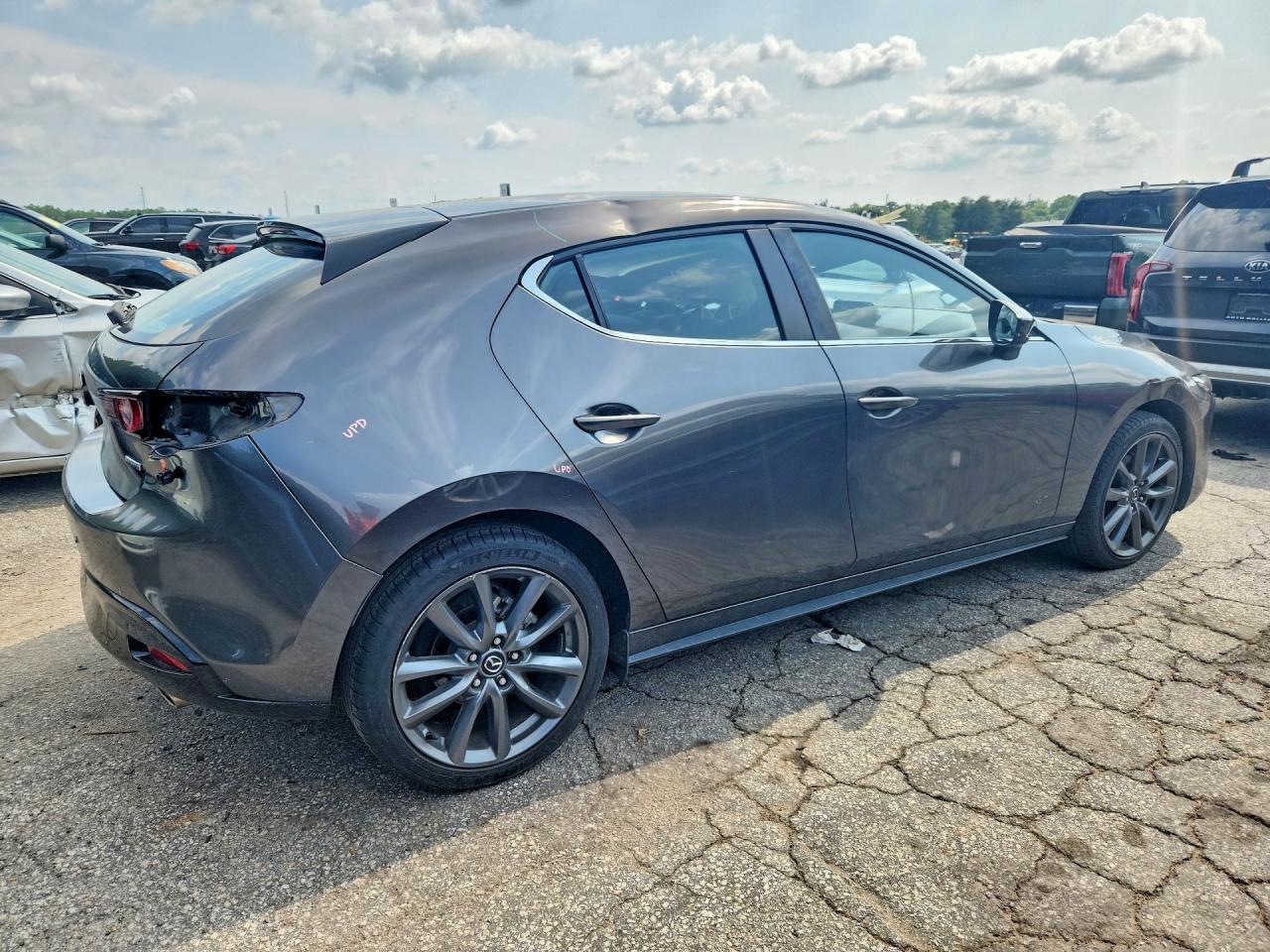 2019 MAZDA 3
