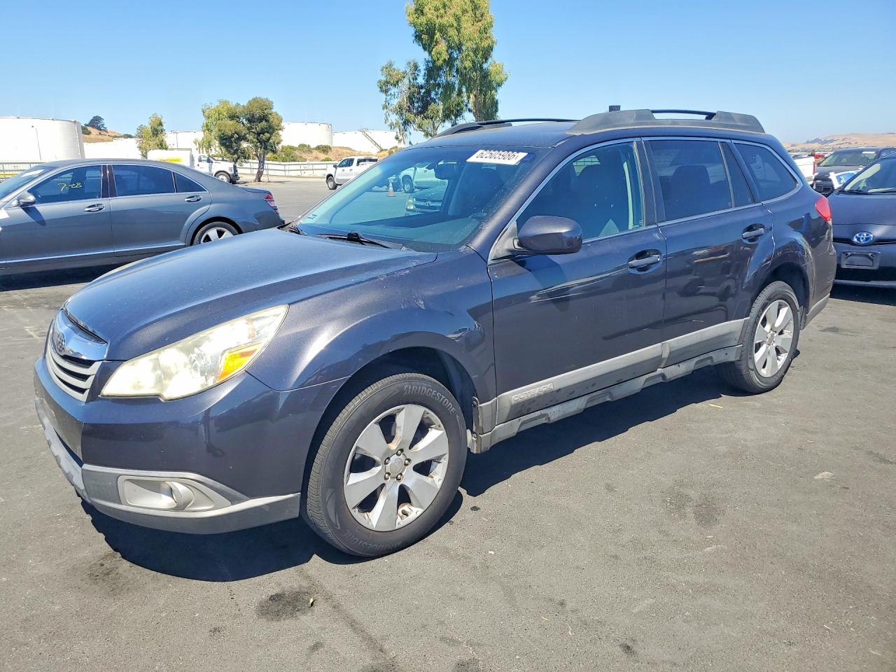 2012 SUBARU OUTBACK