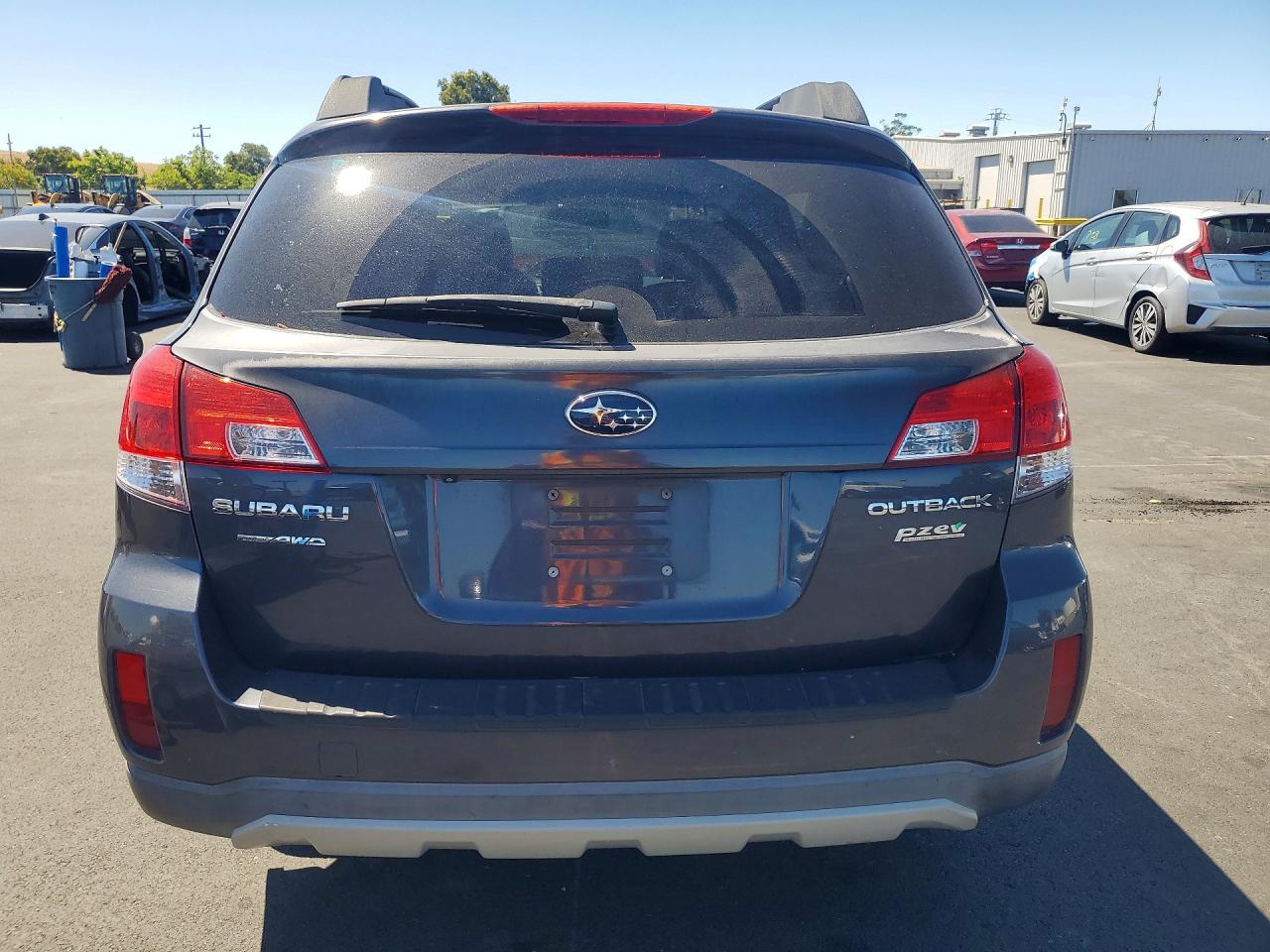 2012 SUBARU OUTBACK